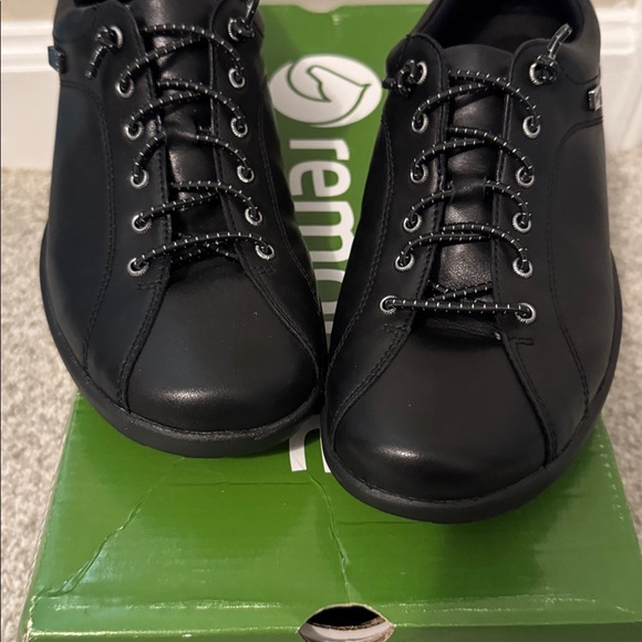 NIB Remonte Leather Shoes - Picture 3 of 7